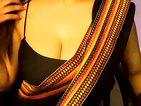 naughty-prachi online show from May 13, 2026, 12:45 pm