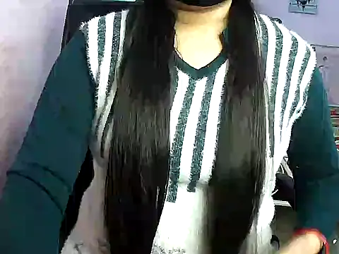 naughty-prachi online show from December 17, 2025, 9:03 am