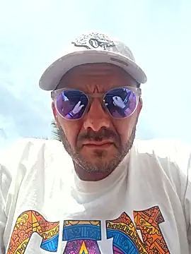 Cicciolino 23 online show from February 26, 2026, 6:52 pm