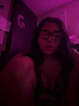 lunabellaX0 online show from July 16, 2026, 1:35 am