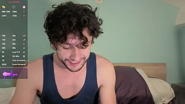 Snapshot of EvanIz101 chatting on January 9, 2026, 10:39 pm EvanIz101 online show from January 9, 2026, 10:39 pm