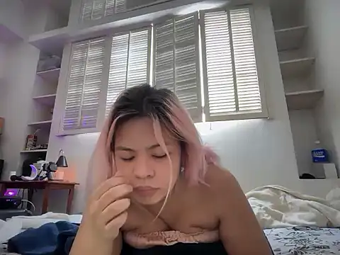 Snapshot of Tina_Slick chatting on May 25, 2026, 5:07 am Tina Slick online show from May 25, 2026, 5:07 am
