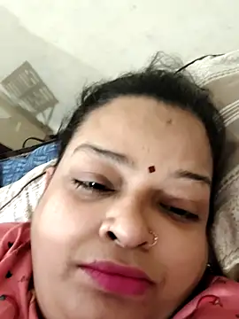 Snapshot of Sexey-Model21 chatting on June 2, 2026, 6:35 am Sexey-Model21 online show from June 2, 2026, 6:35 am