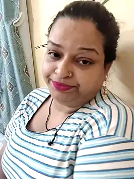 Snapshot of Sexey-Model21 chatting on May 29, 2026, 3:18 pm Sexey-Model21 online show from May 29, 2026, 3:18 pm