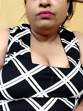 Sexey-Model21 online show from April 21, 2026, 8:43 am