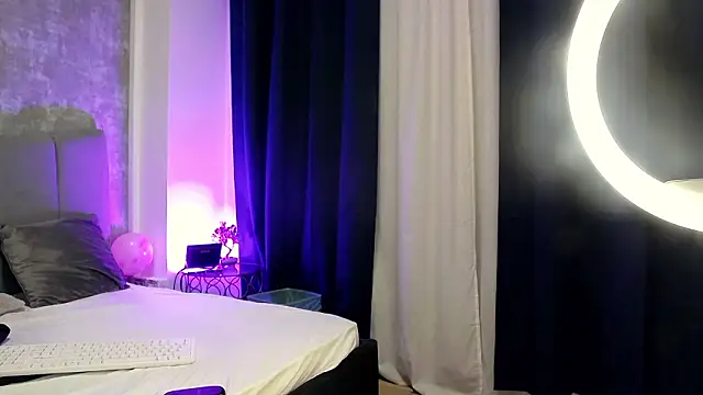 Snapshot of LucyRayy chatting on February 26, 2026, 8:31 pm LucyRayy online show from February 26, 2026, 8:31 pm