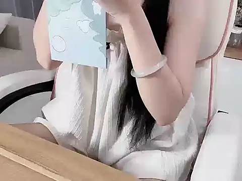 Yuyu-baobei online show from March 18, 2026, 5:03 pm