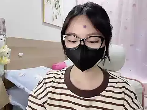 Snapshot of Yuyu-baobei chatting on January 6, 2026, 12:36 am Yuyu-baobei online show from January 6, 2026, 12:36 am