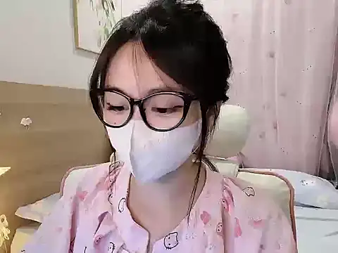 Snapshot of Yuyu-baobei chatting on December 18, 2025, 9:18 pm Yuyu-baobei online show from December 18, 2025, 9:18 pm