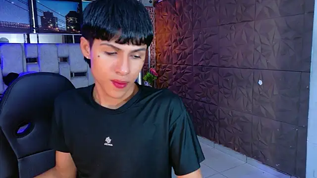 StormLuxX online show from January 8, 2026, 7:31 pm