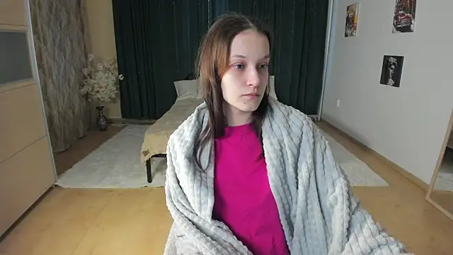 Snapshot of KrisDoeil chatting on February 10, 2026, 2:10 am KrisDoeil online show from February 10, 2026, 2:10 am