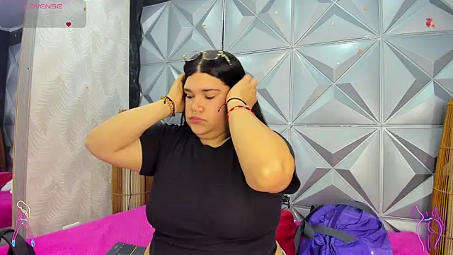 Snapshot of Danna_Monrooe chatting on December 15, 2025, 3:12 am Danna Monrooe online show from December 15, 2025, 3:12 am