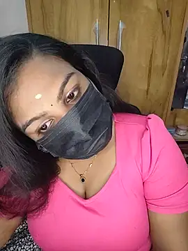Snapshot of Tamil_Shara chatting on July 7, 2026, 4:32 pm Tamil Shara online show from July 7, 2026, 4:32 pm