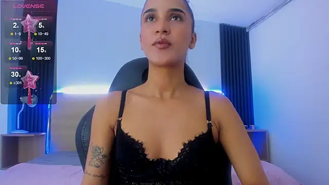 Snapshot of Samantha_luv_ chatting on February 11, 2026, 2:22 am Samantha luv online show from February 11, 2026, 2:22 am