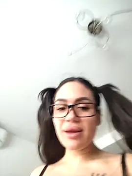 SiennaLuxexx online show from March 31, 2026, 11:56 am