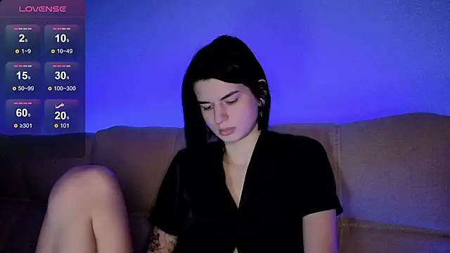 lololozhechka online show from January 12, 2026, 5:53 pm