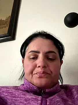 Snapshot of gini92 chatting on January 13, 2026, 12:31 pm gini92 online show from January 13, 2026, 12:31 pm