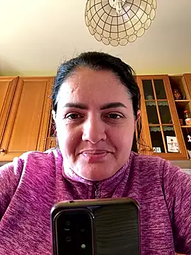 Snapshot of gini92 chatting on January 11, 2026, 8:10 am gini92 online show from January 11, 2026, 8:10 am