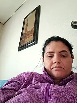 Snapshot of gini92 chatting on February 10, 2026, 7:51 am gini92 online show from February 10, 2026, 7:51 am