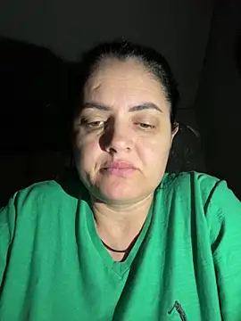 Snapshot of gini92 chatting on February 12, 2026, 8:52 pm gini92 online show from February 12, 2026, 8:52 pm