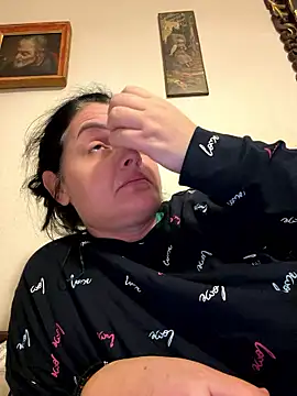 Snapshot of gini92 chatting on January 17, 2026, 12:15 am gini92 online show from January 17, 2026, 12:15 am