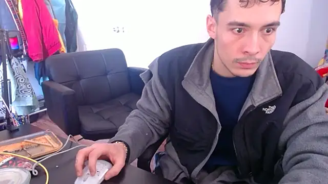 Snapshot of Longdforya chatting on February 20, 2026, 7:38 pm Longdforya online show from February 20, 2026, 7:38 pm