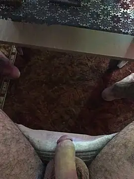 Snapshot of Ghost-Zero chatting on January 9, 2026, 11:22 pm Ghost-Zero online show from January 9, 2026, 11:22 pm