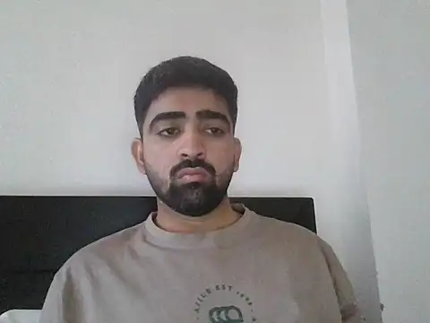 Snapshot of Jahaan2243 chatting on December 14, 2025, 9:04 am Jahaan2243 online show from December 14, 2025, 9:04 am