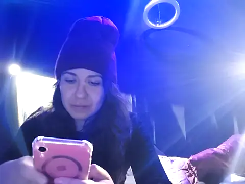 Snapshot of NatyMia chatting on December 15, 2025, 11:42 pm NatyMia online show from December 15, 2025, 11:42 pm