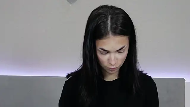 RachaelMils online show from December 22, 2025, 3:50 am