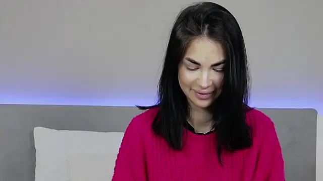 RachaelMils online show from December 18, 2025, 3:55 am