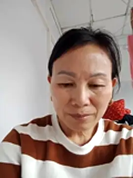 Lili-123k online show from February 3, 2026, 6:22 am