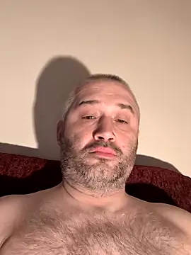 Olomoucak1982 online show from March 9, 2026, 8:01 pm