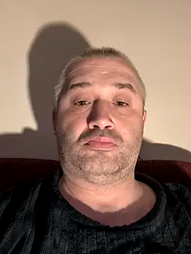 Olomoucak1982 online show from March 16, 2026, 7:27 pm