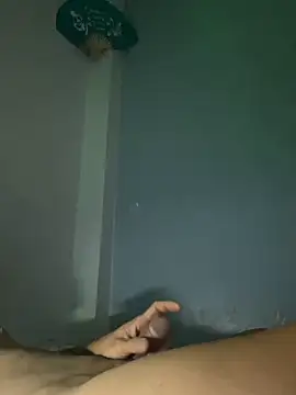 thongtrieu0183 online show from February 24, 2026, 12:28 pm