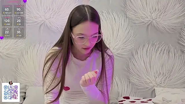 Harlybaby 2007 online show from February 4, 2026, 8:15 pm