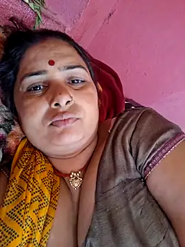 Snapshot of Your-shreya143 chatting on June 1, 2026, 9:09 am Your-shreya143 online show from June 1, 2026, 9:09 am