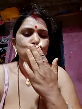 Snapshot of Your-shreya143 chatting on May 16, 2026, 9:14 pm Your-shreya143 online show from May 16, 2026, 9:14 pm
