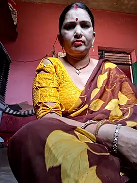 Snapshot of Your-shreya143 chatting on May 13, 2026, 5:25 am Your-shreya143 online show from May 13, 2026, 5:25 am