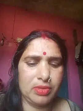Snapshot of Your-shreya143 chatting on May 3, 2026, 7:35 am Your-shreya143 online show from May 3, 2026, 7:35 am