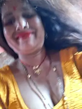 Snapshot of Your-shreya143 chatting on May 15, 2026, 9:29 am Your-shreya143 online show from May 15, 2026, 9:29 am