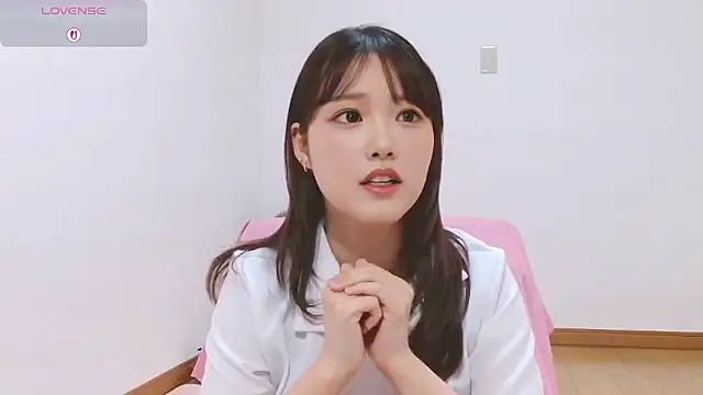 mashiro-desu online show from December 15, 2025, 8:31 am