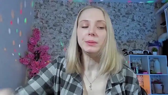 Snapshot of Gina_Gina_love chatting on April 23, 2026, 2:07 am Gina Gina love online show from April 23, 2026, 2:07 am