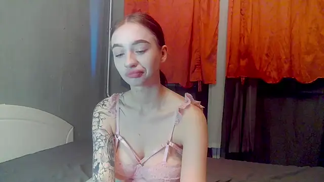 Snapshot of imChatty_Alice chatting on April 23, 2026, 11:39 pm imChatty Alice online show from April 23, 2026, 11:39 pm