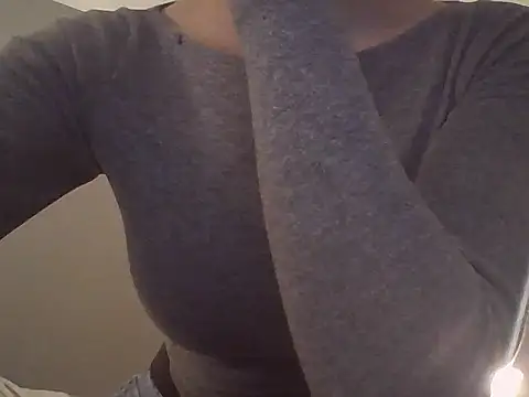 Snapshot of __RITA__ chatting on December 17, 2025, 9:09 pm RITA online show from December 17, 2025, 9:09 pm