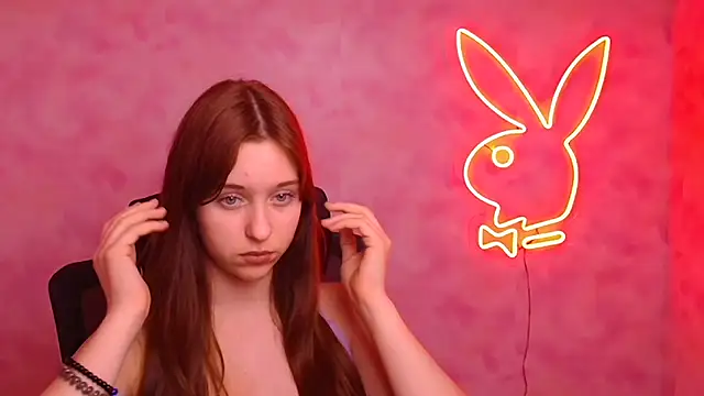 Snapshot of Lilu_May chatting on December 4, 2025, 4:06 pm Lilu May online show from December 4, 2025, 4:06 pm