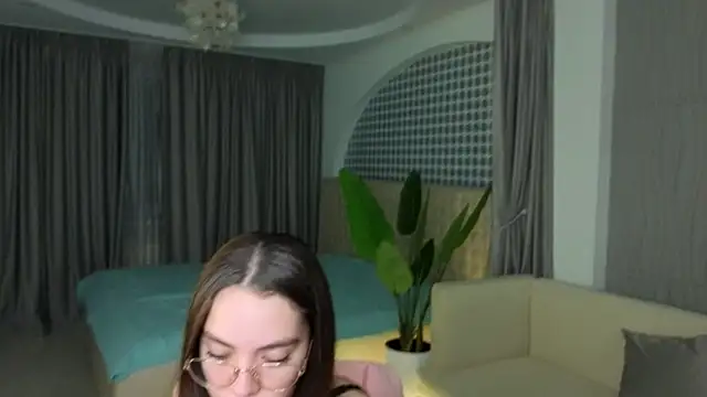 Snapshot of JesusBeckler chatting on December 16, 2025, 3:38 pm JesusBeckler online show from December 16, 2025, 3:38 pm