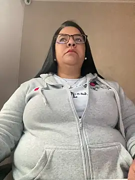 Carameloswing1 online show from January 18, 2026, 12:30 pm