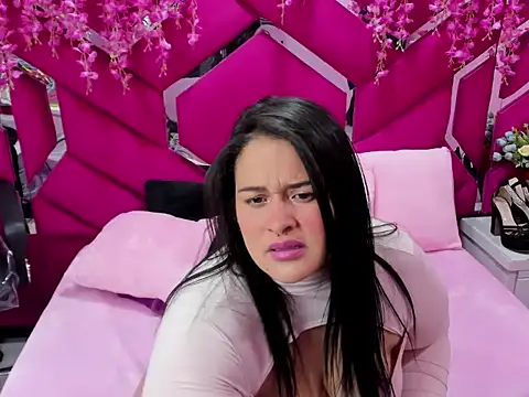 Snapshot of Atena_Glow_ chatting on January 14, 2026, 2:26 am Atena Glow online show from January 14, 2026, 2:26 am