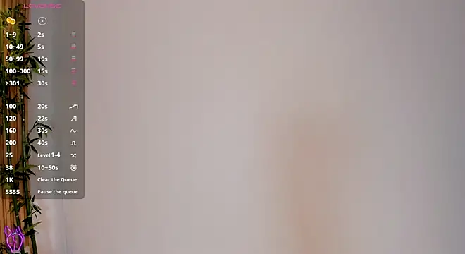 Snapshot of TiffanyHoustton chatting on April 10, 2026, 12:23 pm TiffanyHoustton online show from April 10, 2026, 12:23 pm